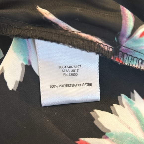 Jaclyn Smith Black Floral Boho V-Neck Long Sleeve Top Size XL - Picture 8 of 8